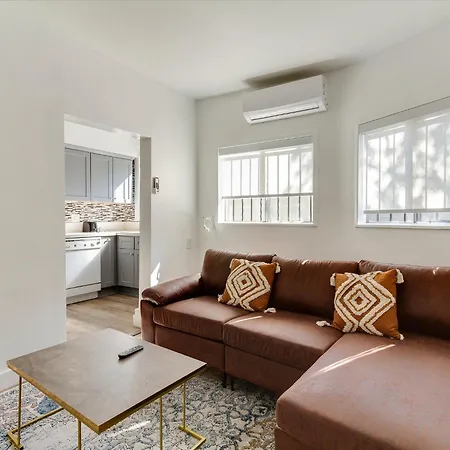 Modern 3 Bedroom Apartment In San Fernando